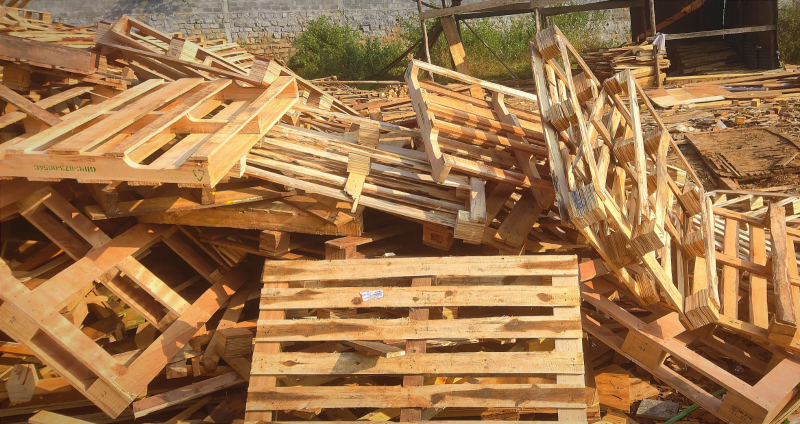Wooden Scrap Dealer In Bhiwadi